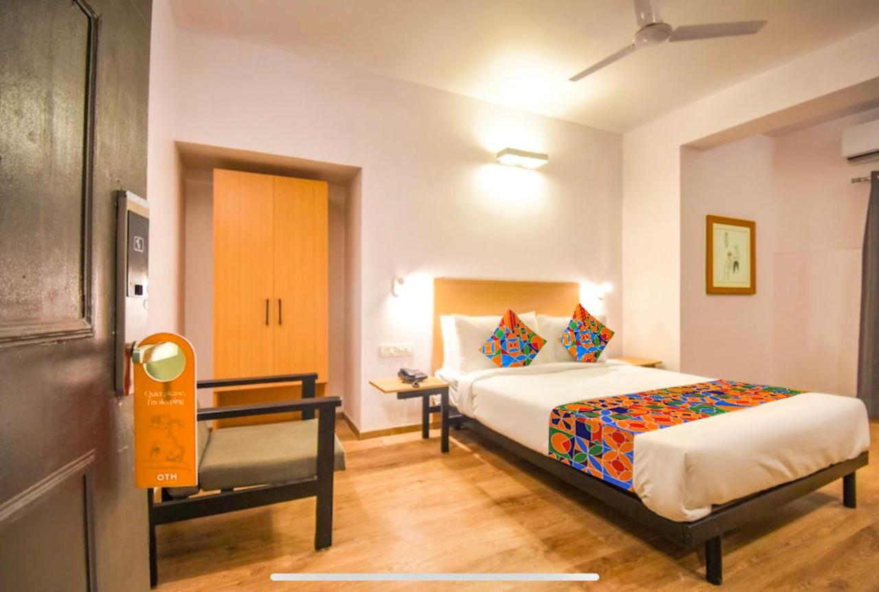 Fabhotel Heera Holiday Inn - Nr Eden Garden Stadium Kolkata Ngoại thất bức ảnh